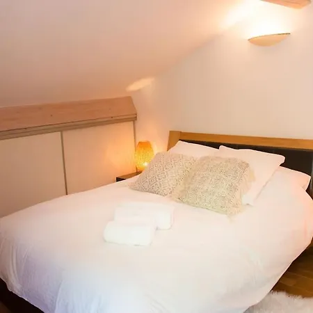 Villa Beautiful With Large Gardens And Heated Pool *