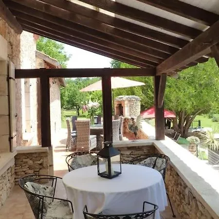 Villa Beautiful With Large Gardens And Heated Pool *