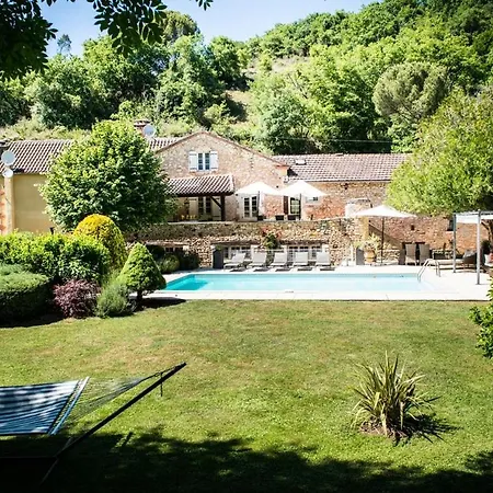 Beautiful With Large Gardens And Heated Pool Sauveterre-la-Lémance